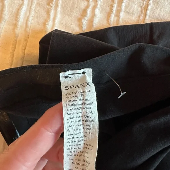 NWT SPANX Women's Power Series Shapewear Small Bike Shorts - Picture 4 of 6